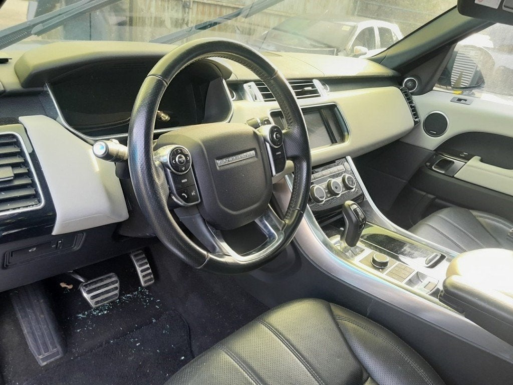 STUUR Range Rover Sport (LW) (01-2013/03-2022) (|LR043065|), Campus Kronberg 7
61476  Kronberg im Taunus, DE, Jaguar Land Rover Deutschland GmbH