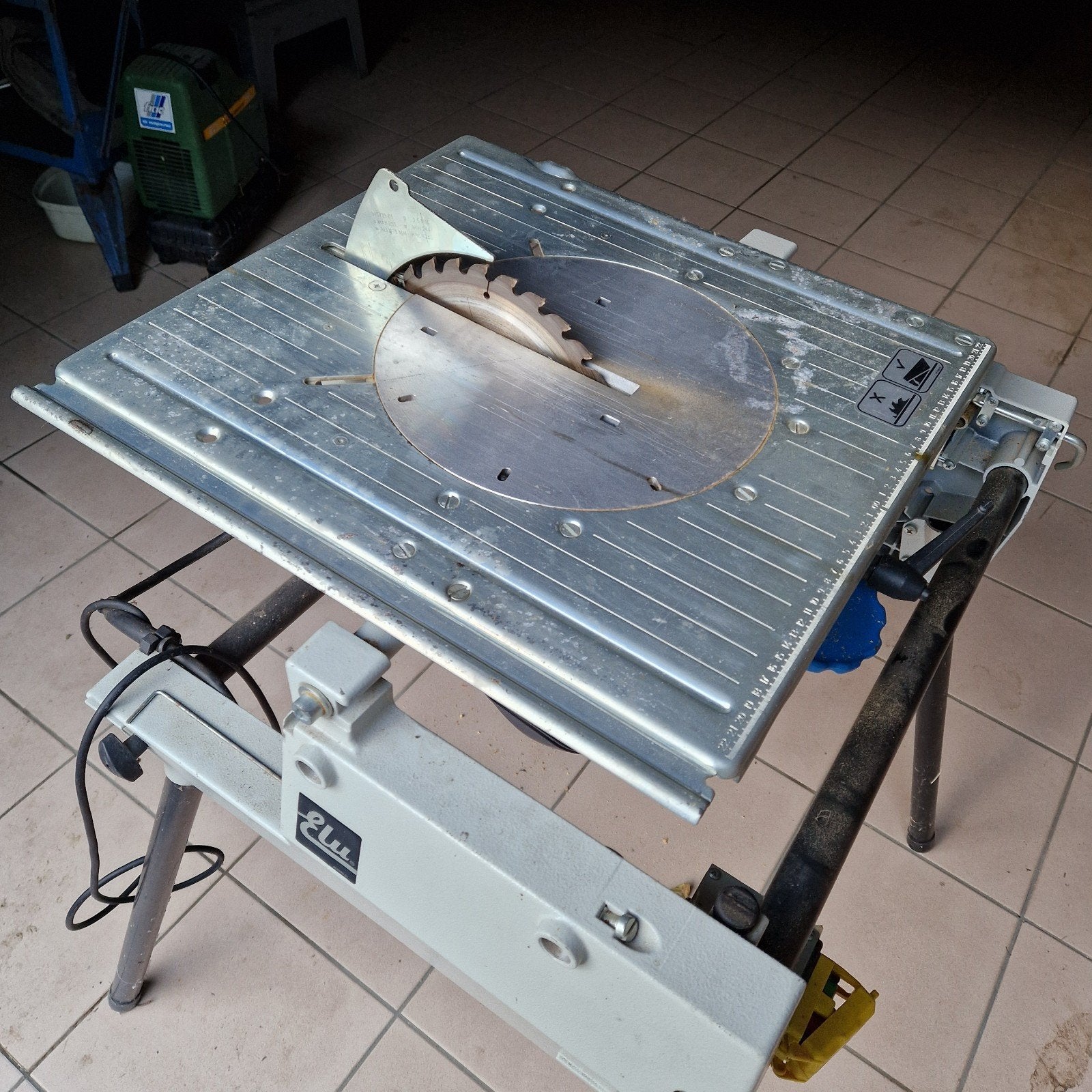 verstekzaag/cirkelzaag Elu TGS 273 A2, Ophalen, Gebruikt, ELU, Afkortzaag