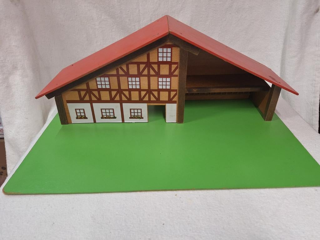 Houten boerderij, Immo