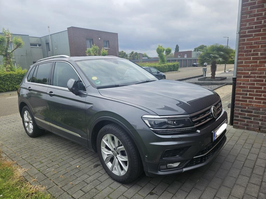 VW TIGUAN 2018 Highline, Auto's, Volkswagen, Lichtsensor, Leder, 5 deurs, Particulier
