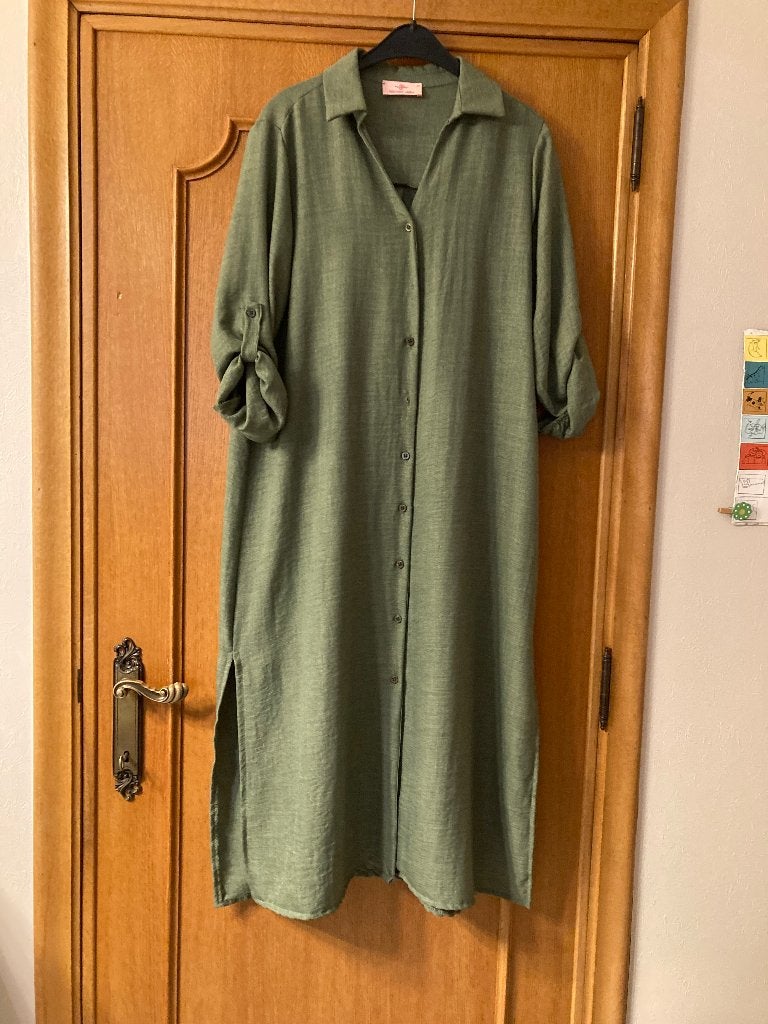 Kaki lang kleed, merk : Michael John, taille unique, Kleding | Dames, Jurken, Ophalen of Verzenden, Zo goed als nieuw, Knielengte