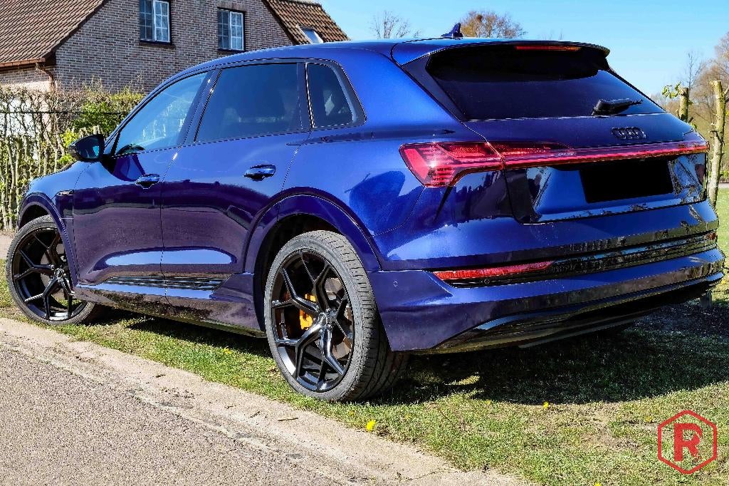 Audi e-tron 50 S line Competition Matrix ACC, Autos, Cuir, Euro 6, Entreprise, https://public.car-pass.be/vhr/8eb39f4b-0af3-4737-a574-8ed8166a36ad?lang=nl