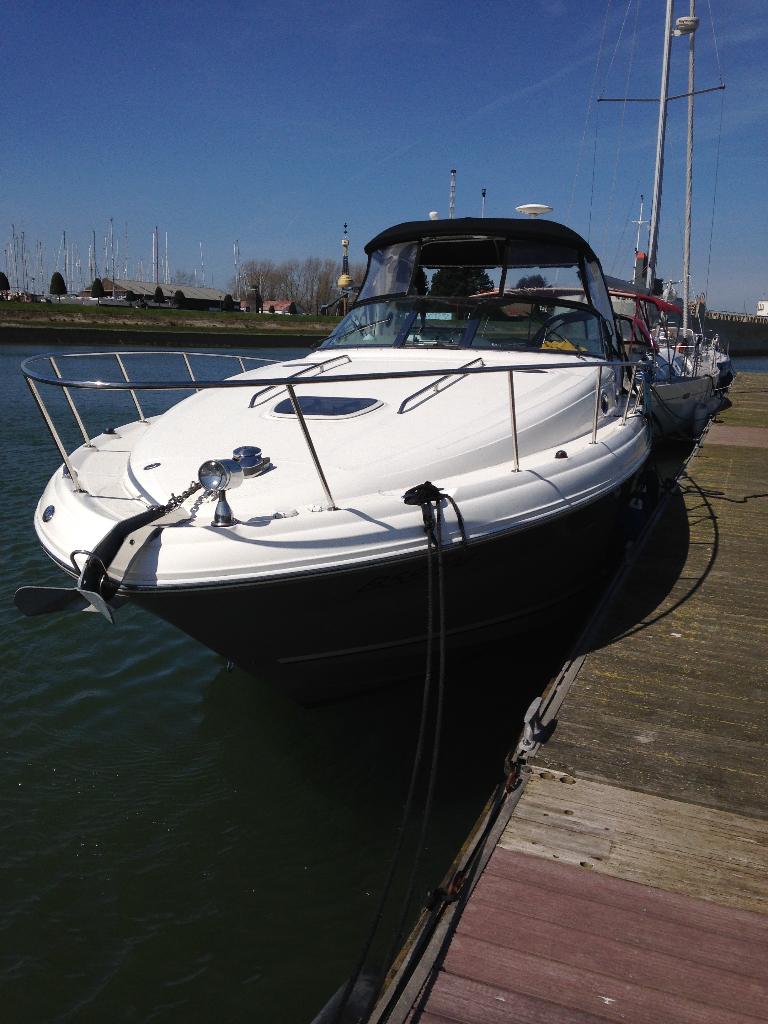 Sea Ray 375, Watersport en Boten, Motorboten en Motorjachten, Zo goed als nieuw, Polyester, Diesel, Binnenboordmotor, Afdekzeil