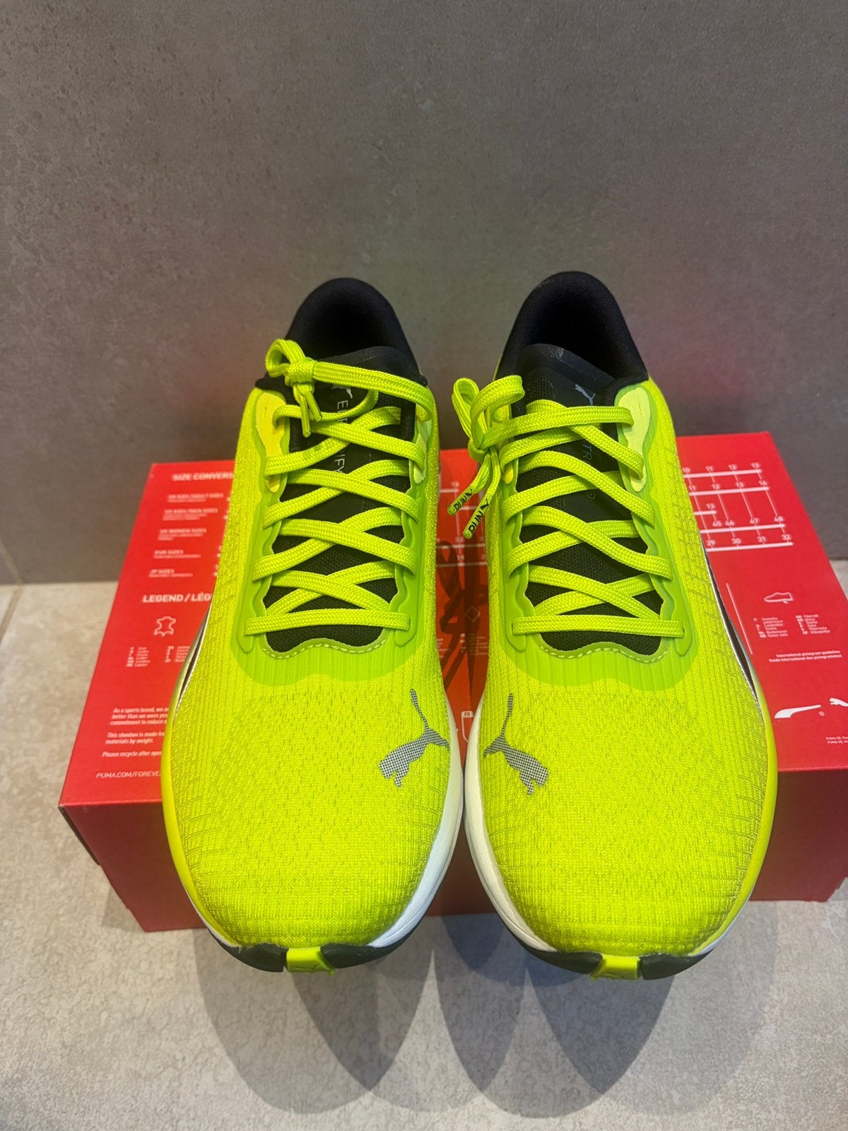 Baskets femme Puma neuves pointure 40, Neuf, Chaussures de sports, Jaune, Enlèvement ou Envoi