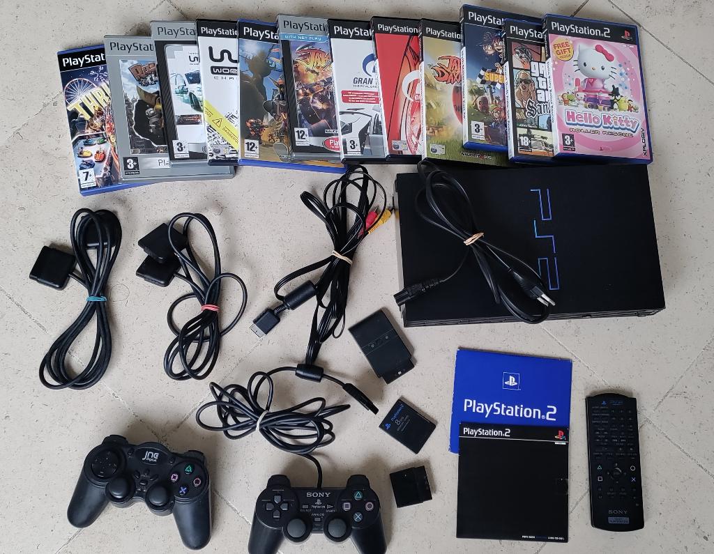 Playstation 2 met toebehoren en scherminstelling!, Games en Spelcomputers, Spelcomputers | Sony PlayStation 2, Ophalen of Verzenden