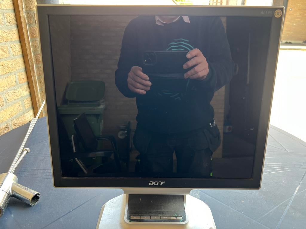 Acer monitor, Ophalen, HD, Zo goed als nieuw, In hoogte verstelbaar