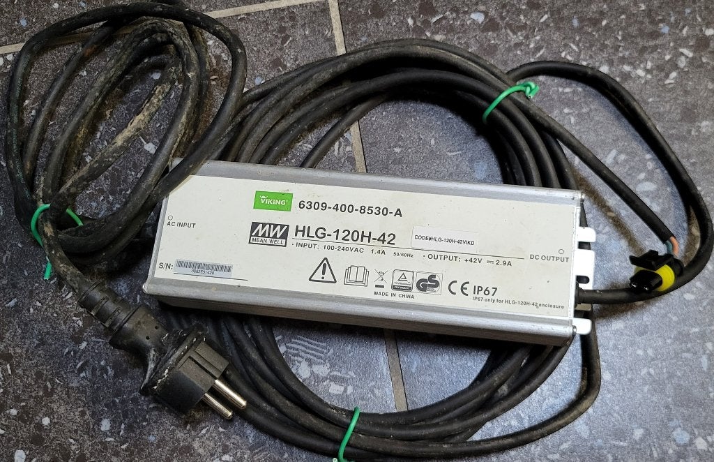 Voeding voor Stihl/ Viking robotmaaier, Enlèvement, Utilisé, Viking