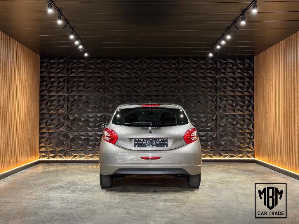 ✅ Peugeot 208 1.4 HDi GARANTIE Airco Navi Cruise PDC Isofix, Autos, Peugeot, Achat, 50 kW, Entreprise, https://public.car-pass.be/vhr/81c320df-5c96-4496-a3e7-18533c780826