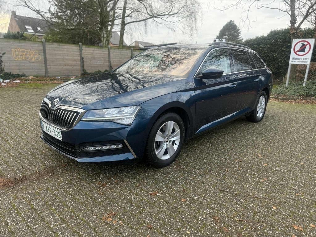 Skoda Superb Combi 2.0 CR TDi Ambition DSG, Autos, Skoda, Achat, Entreprise, 1968 cm³, Noir