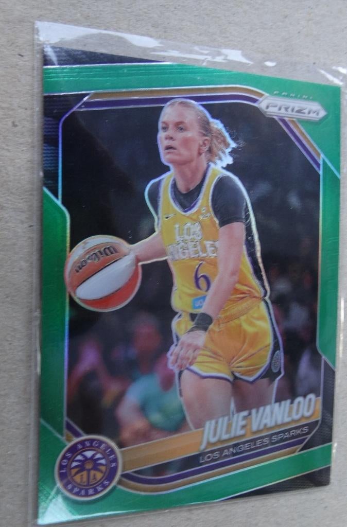 '25 Prizm Julie Vanloo LA Sparks - différentes variantes, Sports & Fitness, Basket, Envoi, Neuf, Autres types