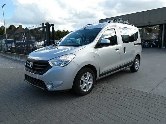Dacia Dokker 1.2 i benzine 115pk 5pl Business Luxe '16, Autos, 1197 cm³, Achat, Euro 6, Boîte manuelle