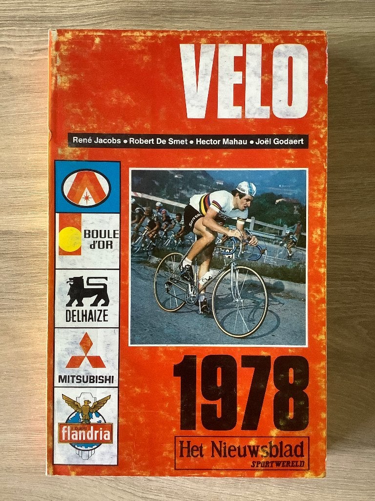 Boek wielrennen - Velo 1978, Boeken, Ophalen of Verzenden, Zo goed als nieuw, Diverse auteurs, Lopen en Fietsen