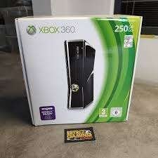 Xbox 360, Games en Spelcomputers, Spelcomputers | Xbox 360, 360 S, Verzenden, Nieuw, Met 1 controller
