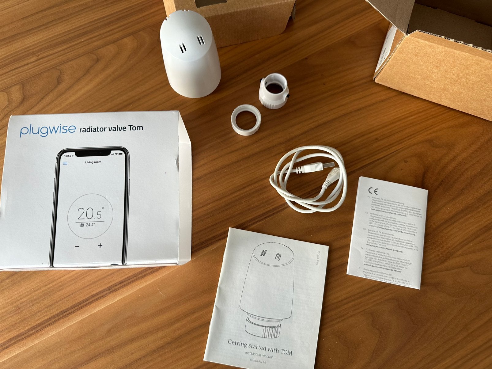 Slimme Radiatorknop Plugwise Tom – Incl adapters & kabel, Enlèvement ou Envoi, Thermostat intelligent, Comme neuf