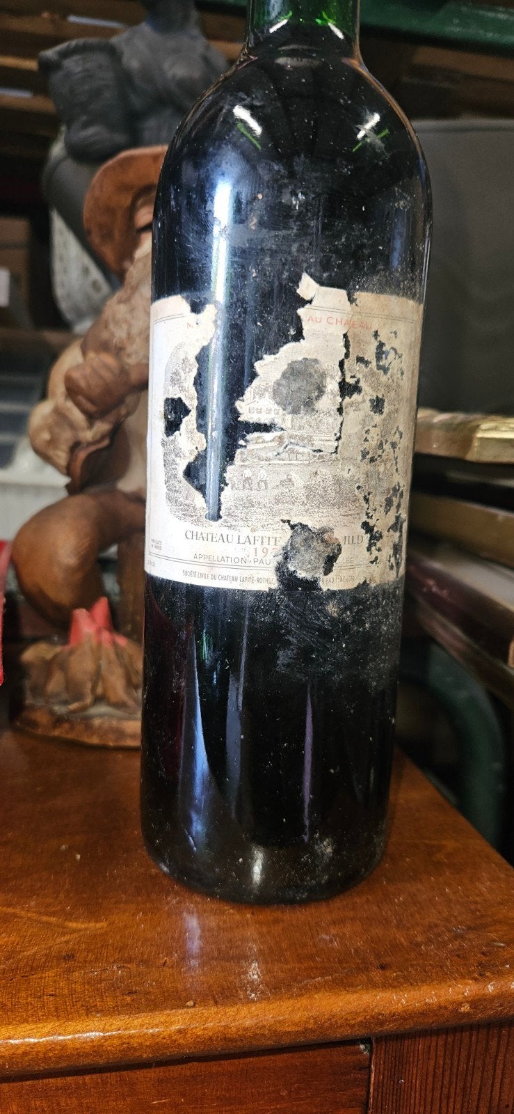 Château lafitte 1975, Enlèvement