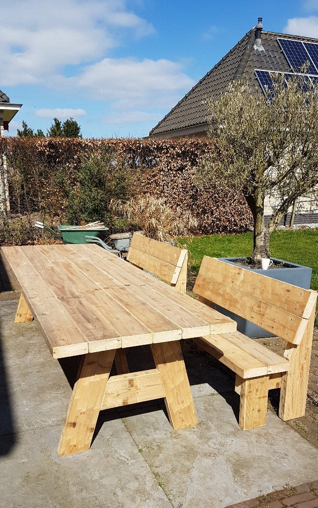 Grote picknicktafel tuintafel balken sloophout of hardhout., Tuin en Terras, Picknicktafels, Ophalen, Nieuw, Rechthoekig, Hout