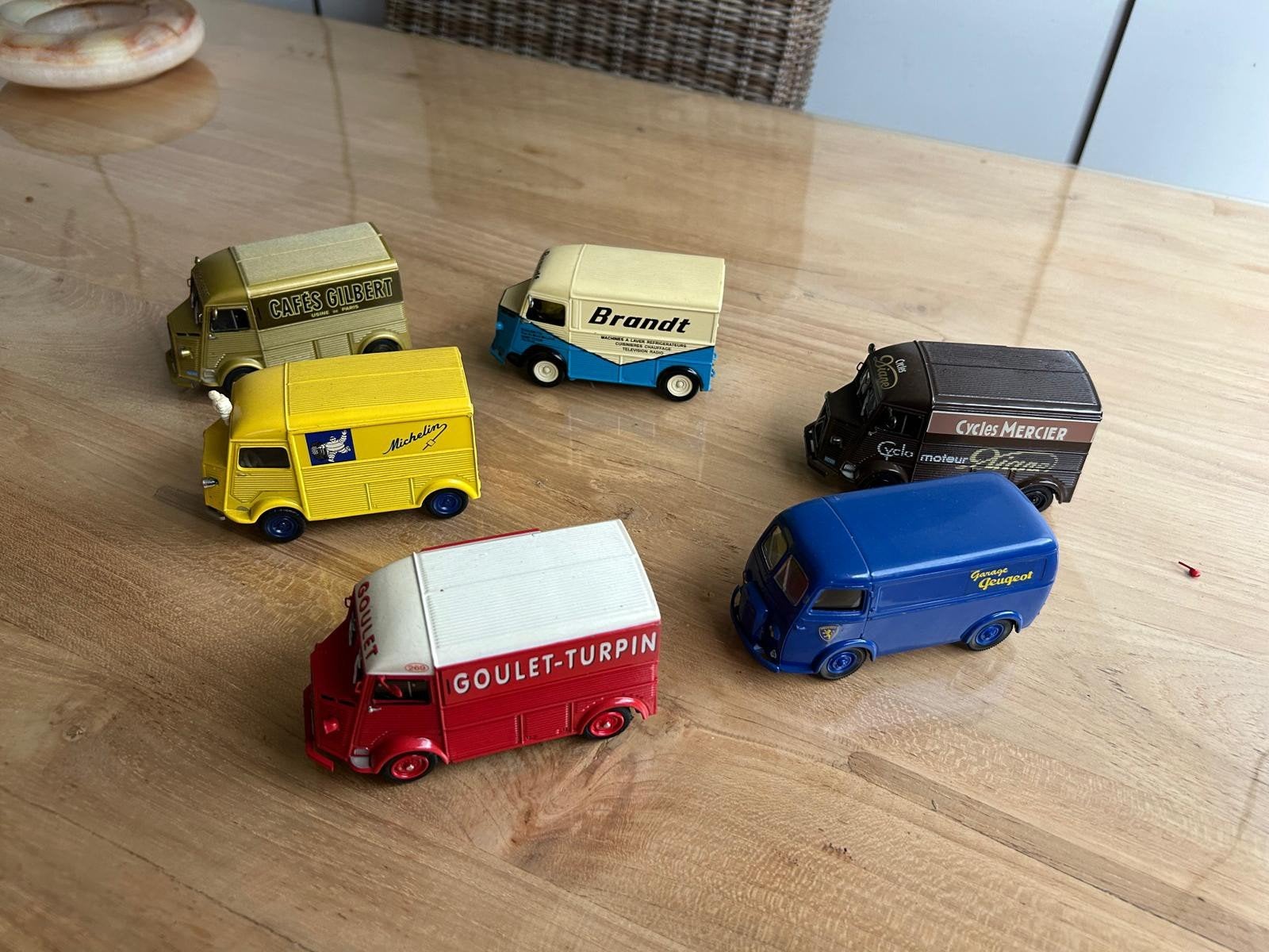 12 miniatuur wagentjes tour de france, Verzamelen, Ophalen of Verzenden