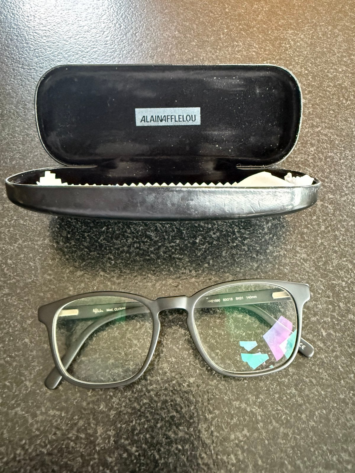 Monture de lunettes pour enfant Afflelou, Handtassen en Accessoires, Zonnebrillen en Brillen | Heren, Ophalen of Verzenden, Zo goed als nieuw