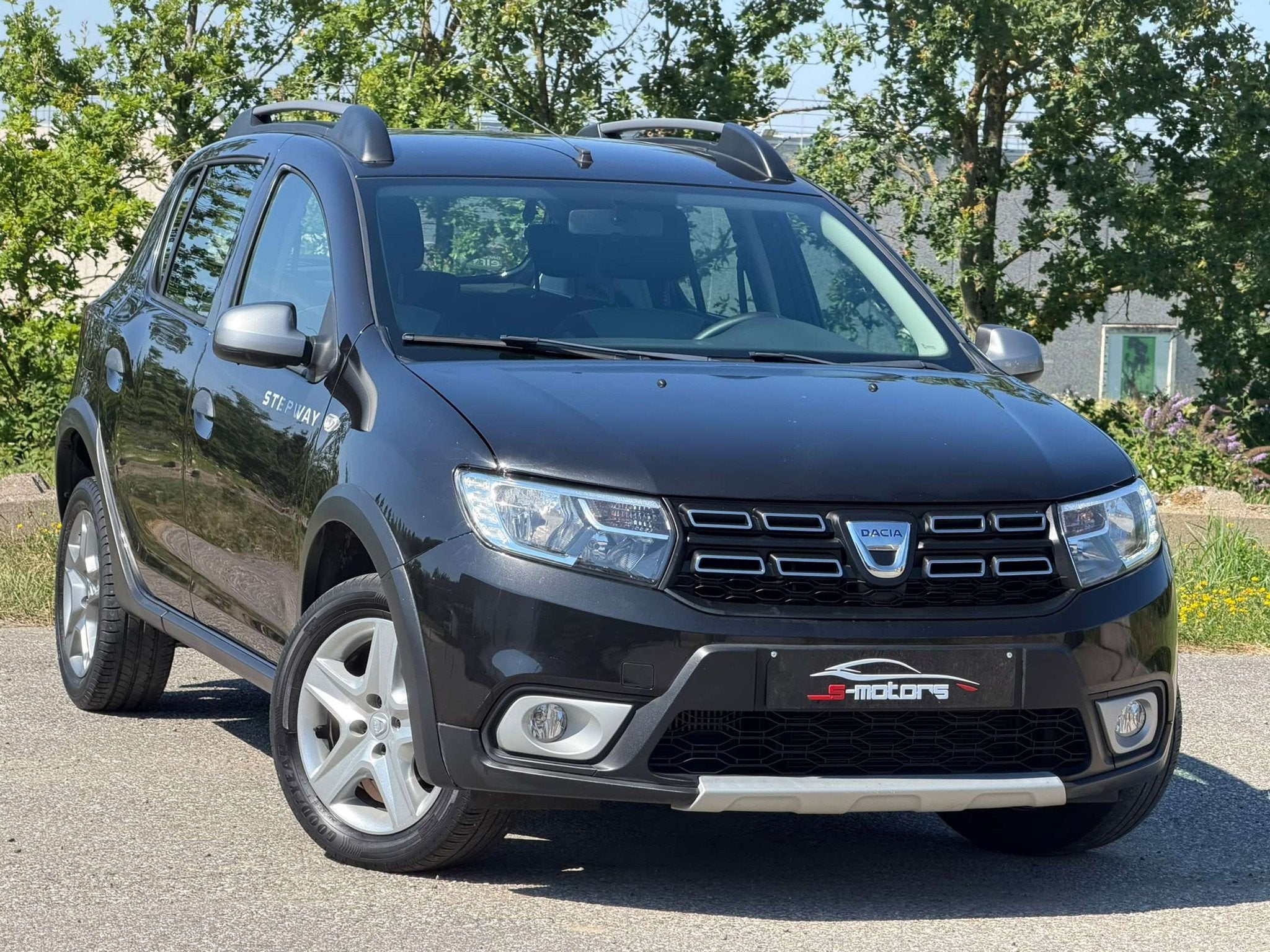 Dacia Sandero * STEPWAY * GPS * AIRCO * (bj 2017), Auto's, Voorwielaandrijving, Gebruikt, 4 cilinders, USB
