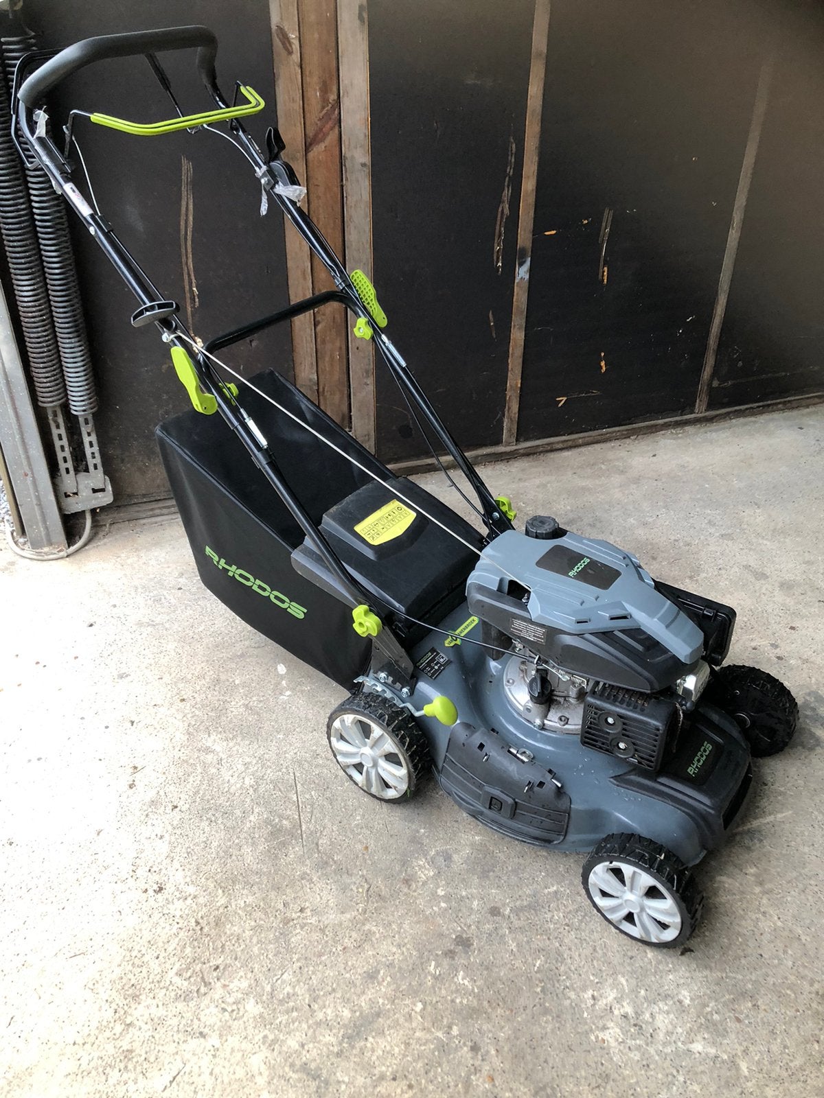 Benzine grasmaaier, Tuin en Terras, Grasmaaiers, Ophalen, Zo goed als nieuw, Benzine-grasmaaier, 40 t/m 49 cm