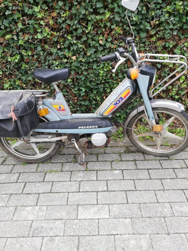 103 mvl roule nickel, 30 ans est resté dans la cave, Vélos & Vélomoteurs, Enlèvement
