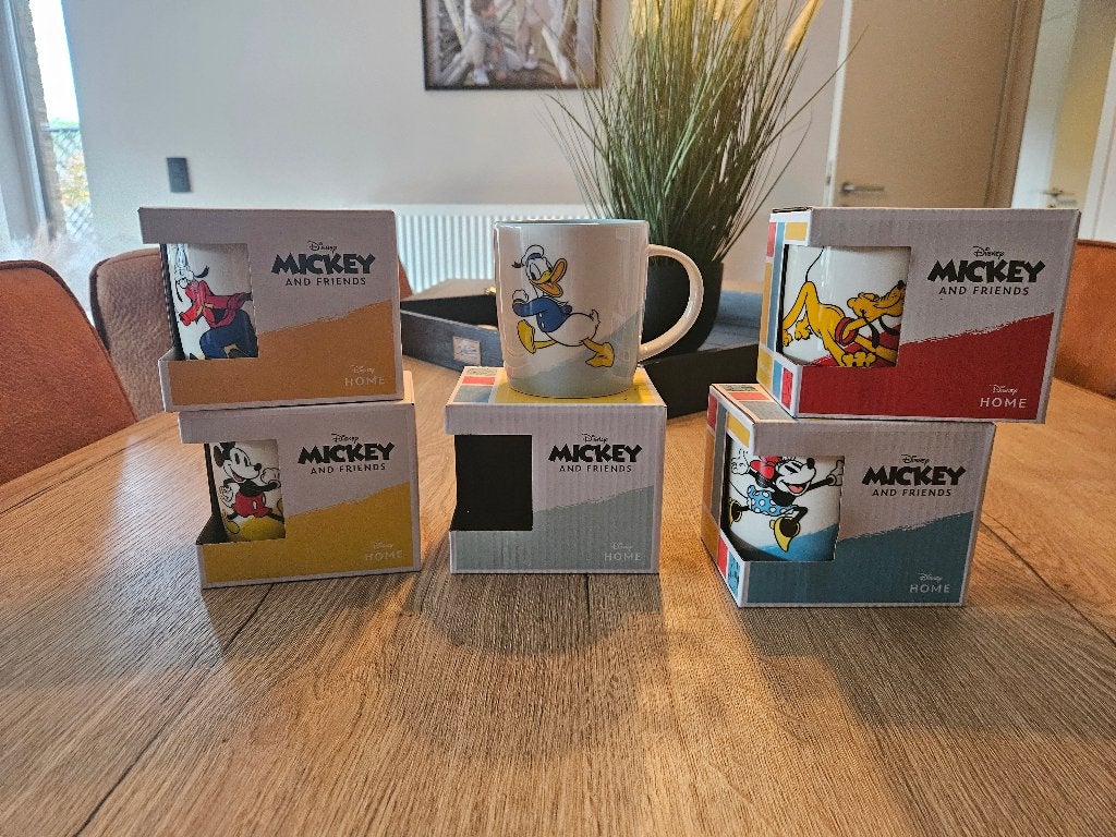 Tassen disney (5 stuks), Collections, Disney, Enlèvement, Neuf, Autres types