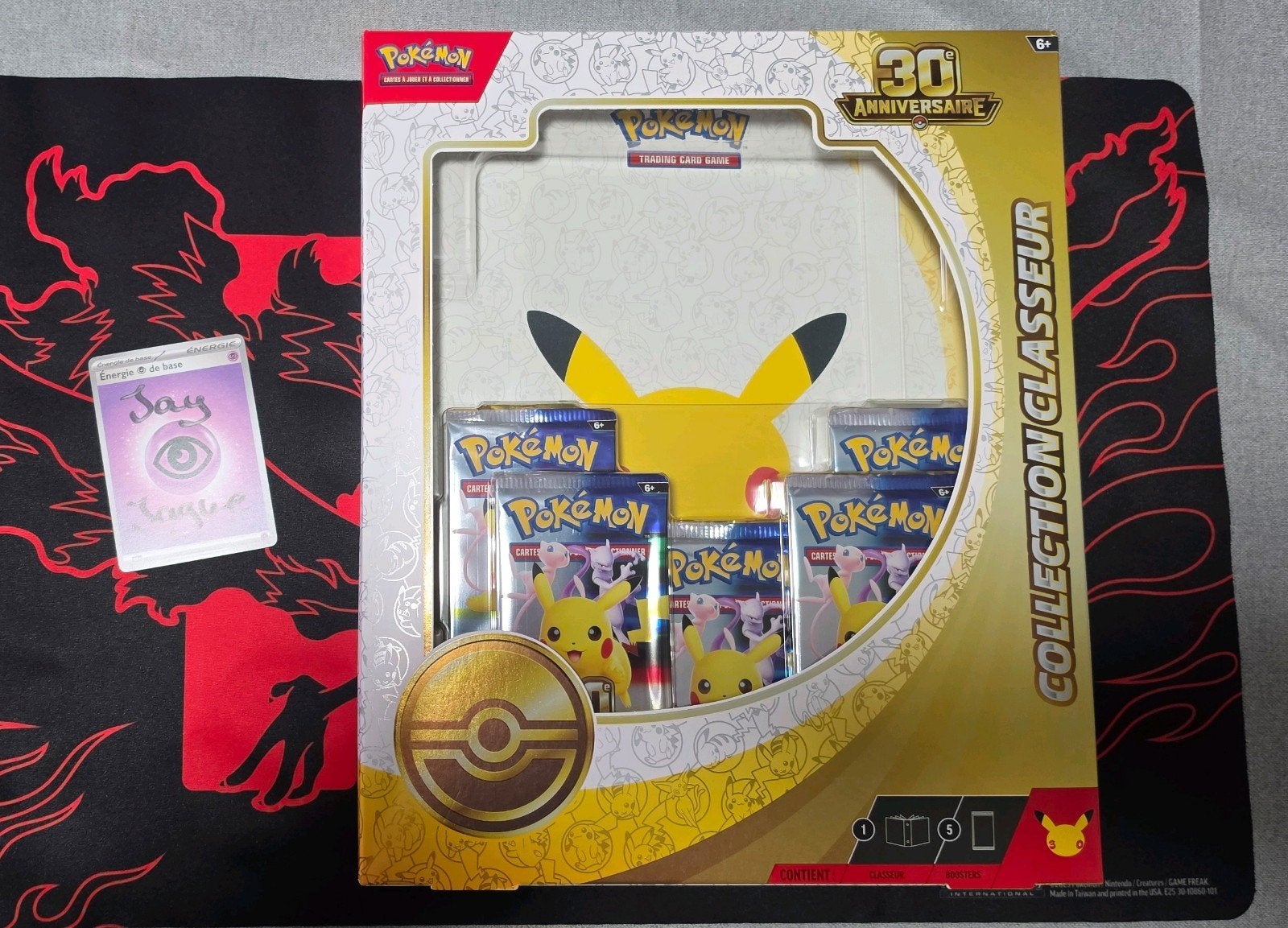 Pokémon Coffret Classeur 30 ans, Enlèvement