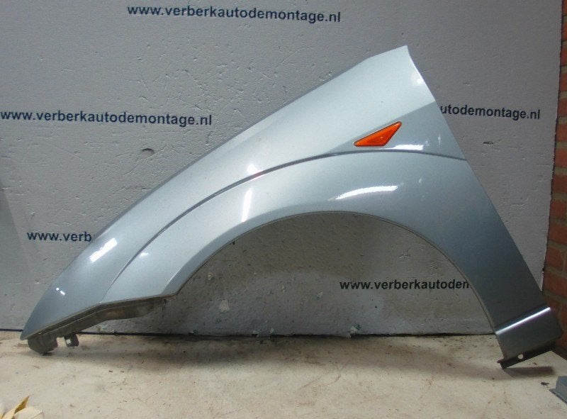 SPATBORD LINKS VOOR Ford Focus 1 Wagon (01-1998/11-2004), Gebruikt, Voor, Spatbord, Henry-Ford-Straße  1
50735  Köln, DE