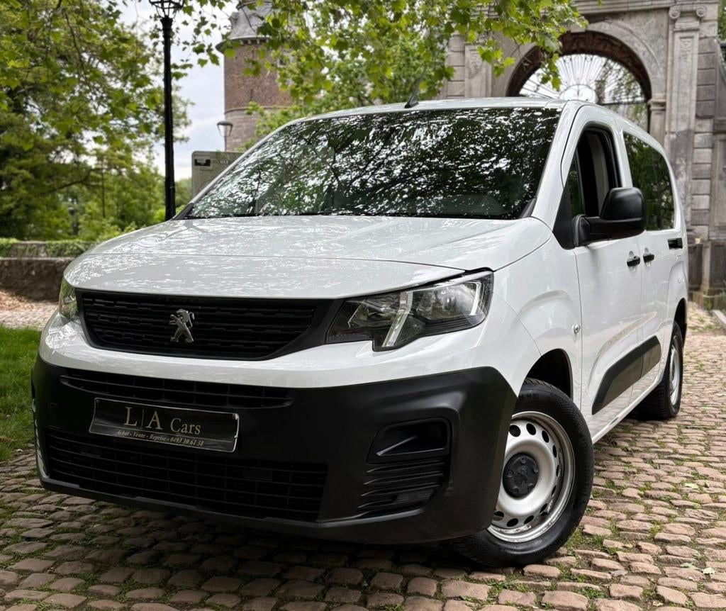 PEUGEOT PARTNER L2| 3 ZITPLAATSEN| 12 MAANDEN GARANTIE| 1STE, Auto's, Euro 6, Handgeschakeld, 6 deurs, Navigatiesysteem