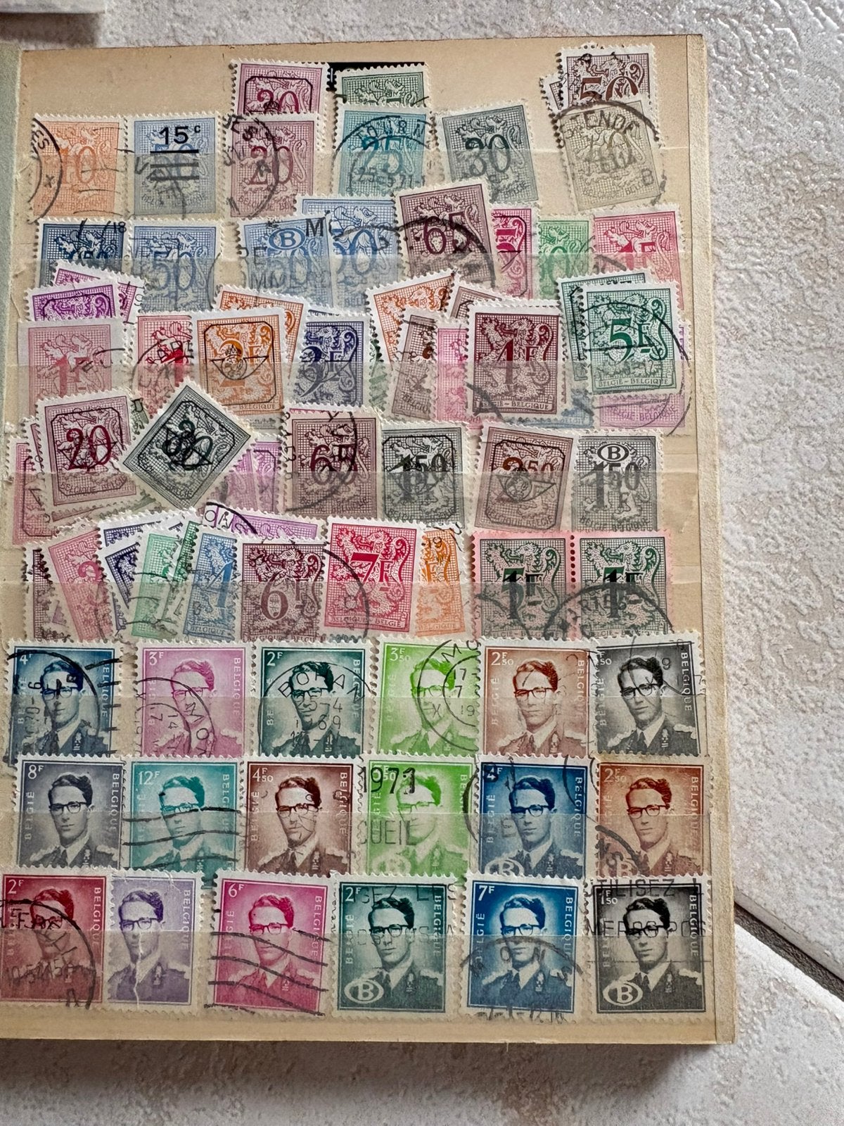 Collection de timbres belges et étrangers, Timbres & Monnaies, Enlèvement, Non oblitéré, Autre, Oblitéré