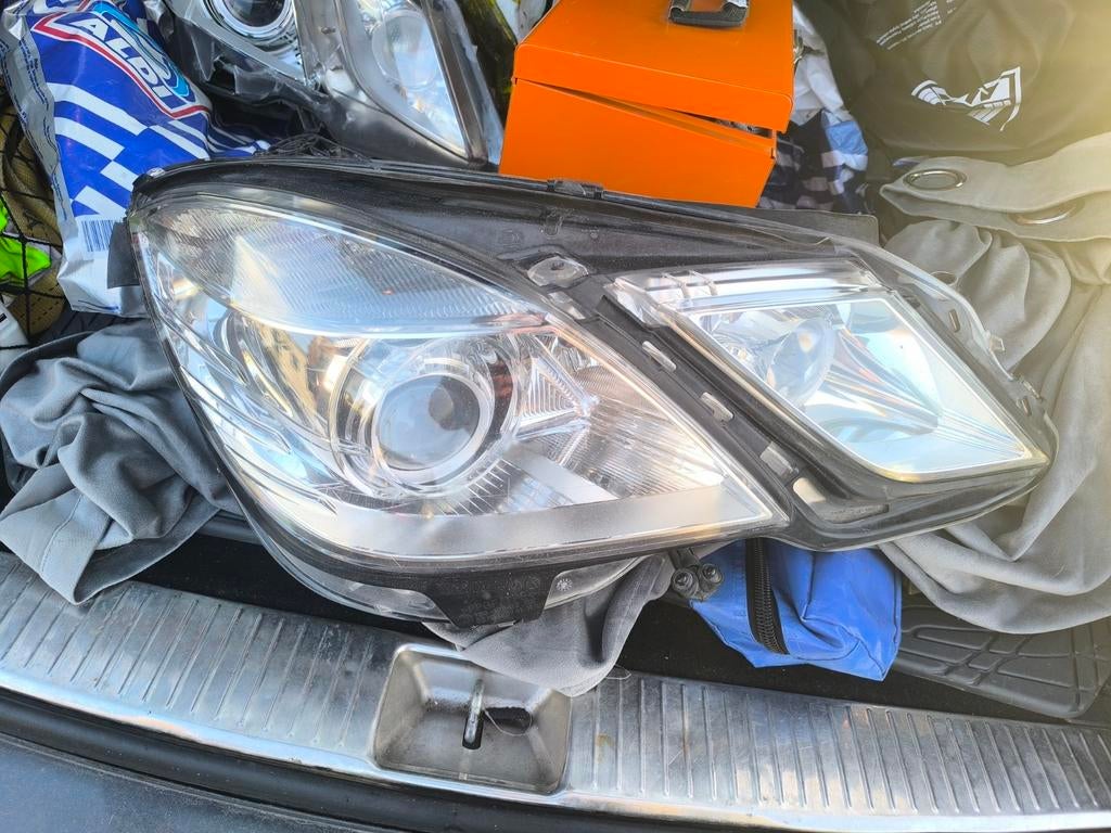 Phare Mercedes-classe e w 212, Enlèvement ou Envoi