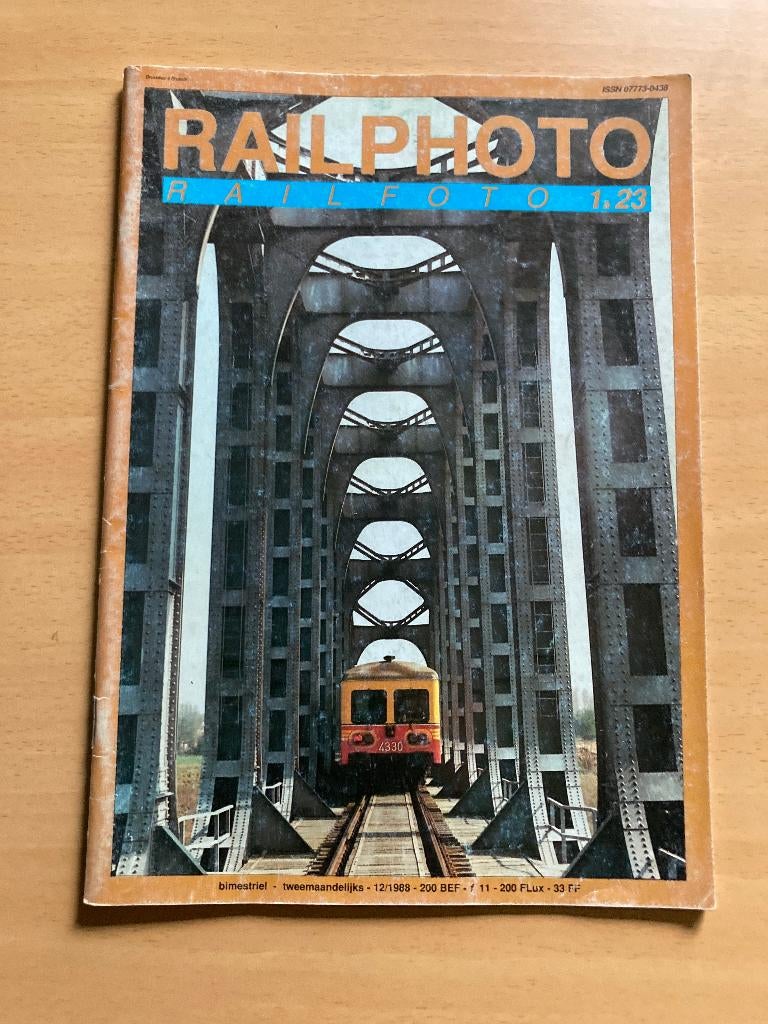 revue train, Envoi, Train