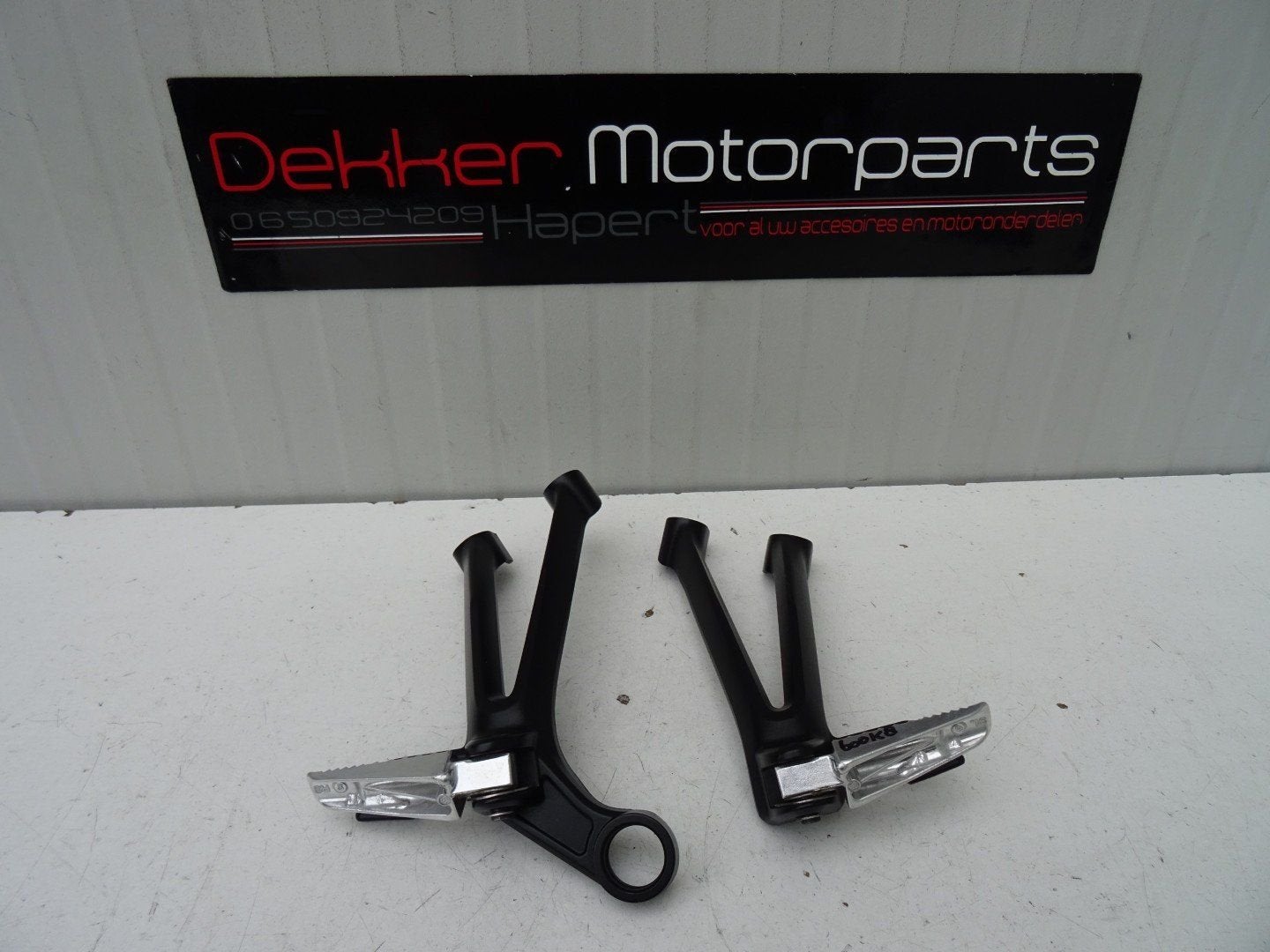 Set Duo Passagiers Voetsteunen Suzuki GSXR750 GSXR600 2008 >, Motoren, Gebruikt, -, -, Ophalen of Verzenden