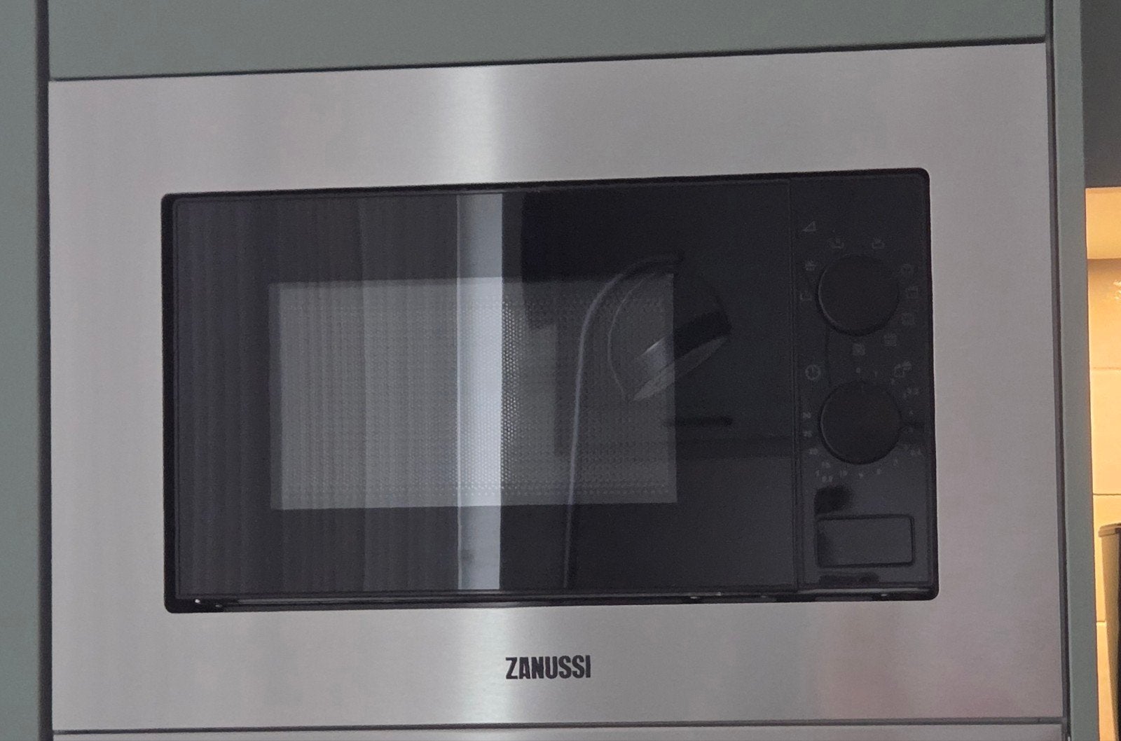Zanussi inbouw microgolf met grill, Elektronische apparatuur, Ophalen, Grill, Inbouw