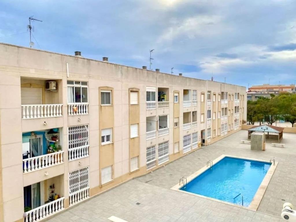 Appartement/ zwembad en parkeerplaats  Torrevieja, Torrevieja, Spanje, 2 kamers, 60 m²