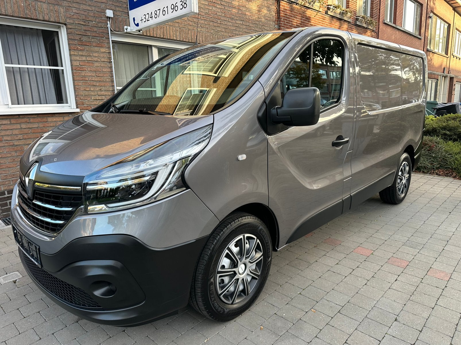 Renault Trafic L1H1 2.0dci! Topstaat* Airco*Navi* Garantie!, Stof, 4 cilinders, Renault, Bedrijf