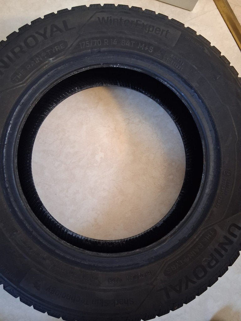 2 Pneus Hiver Uniroyal WinterExpert, Autos : Pièces & Accessoires, 14 pouces, Pneus hiver, 175 mm, Véhicule de tourisme