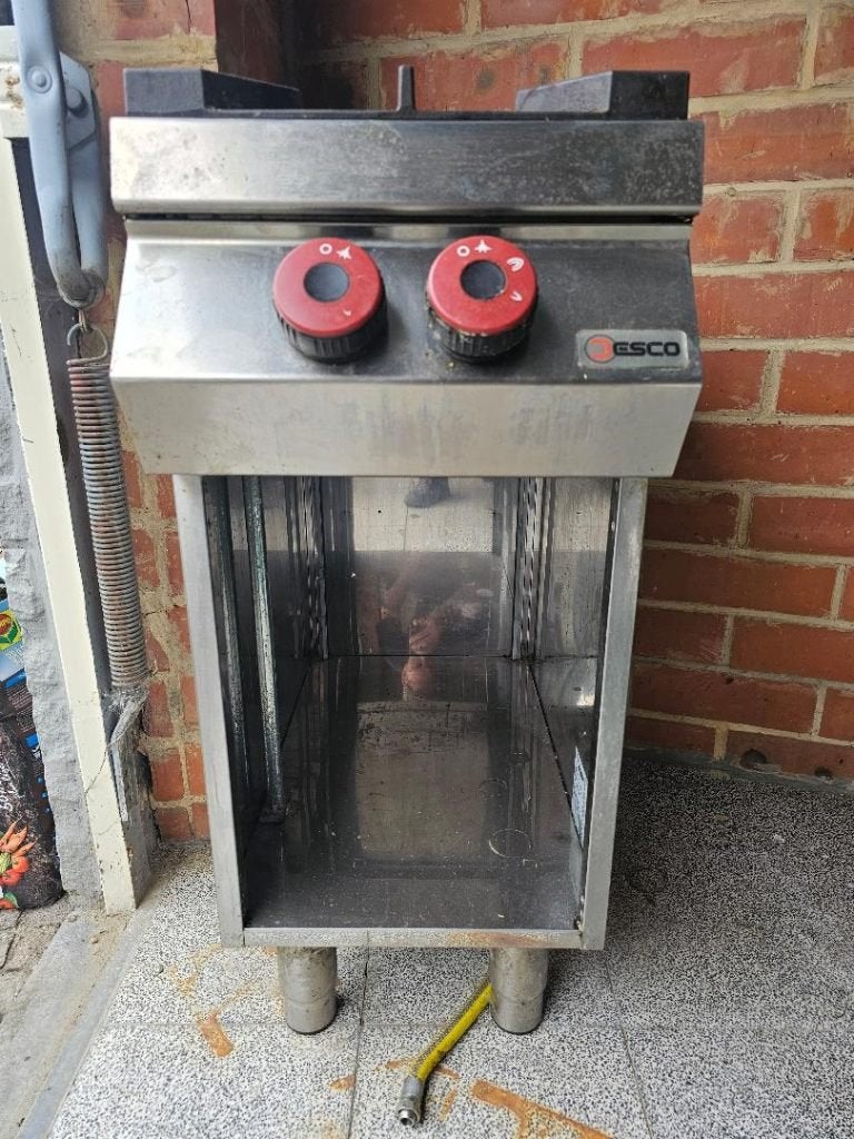 Double foyer à gaz professionnel ESCO pour restaurants, Enlèvement, Utilisé, Cuisinière, Friteuse et Grils