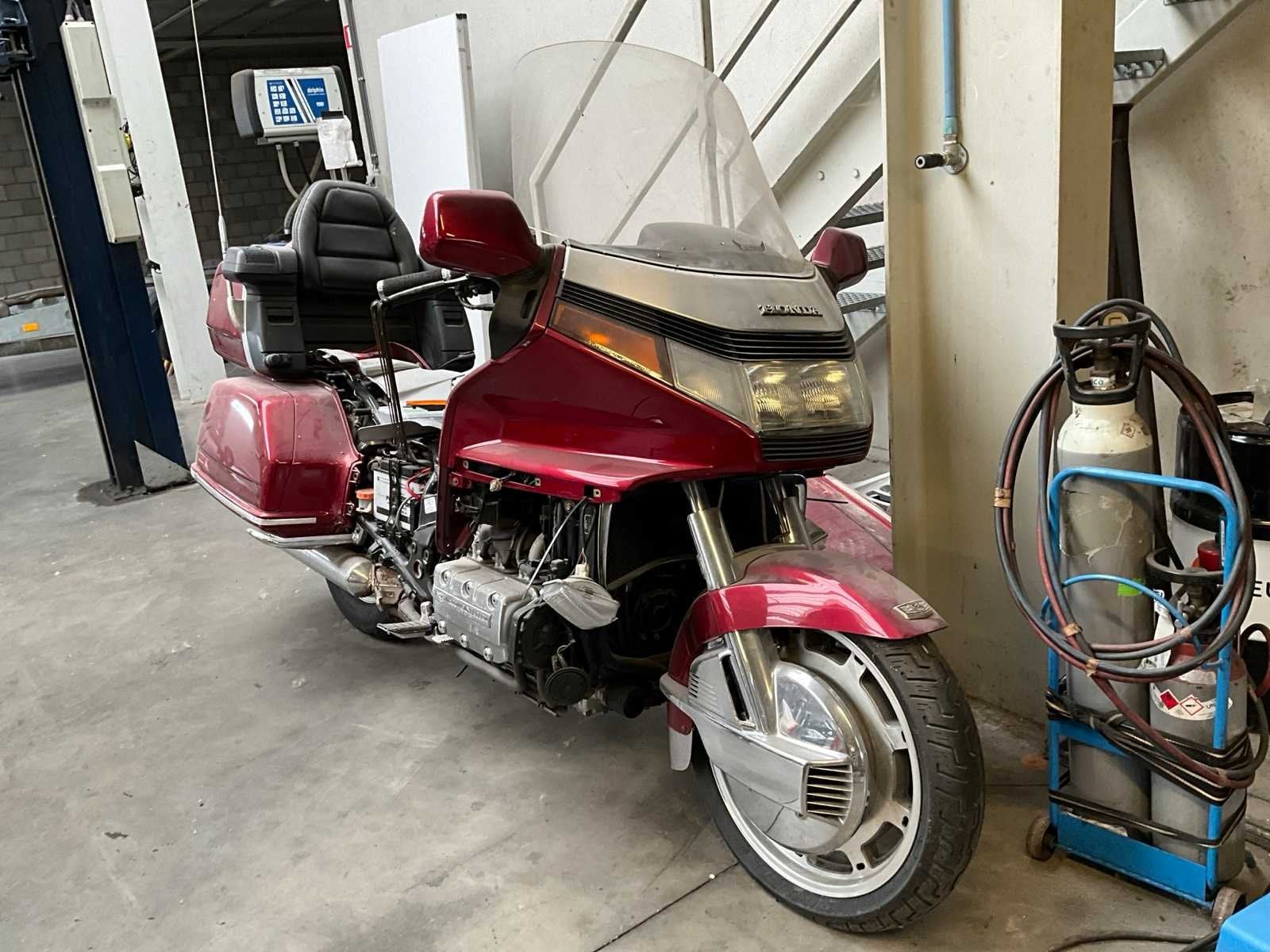 Honda Goldwing 1993, Entreprise, Autre