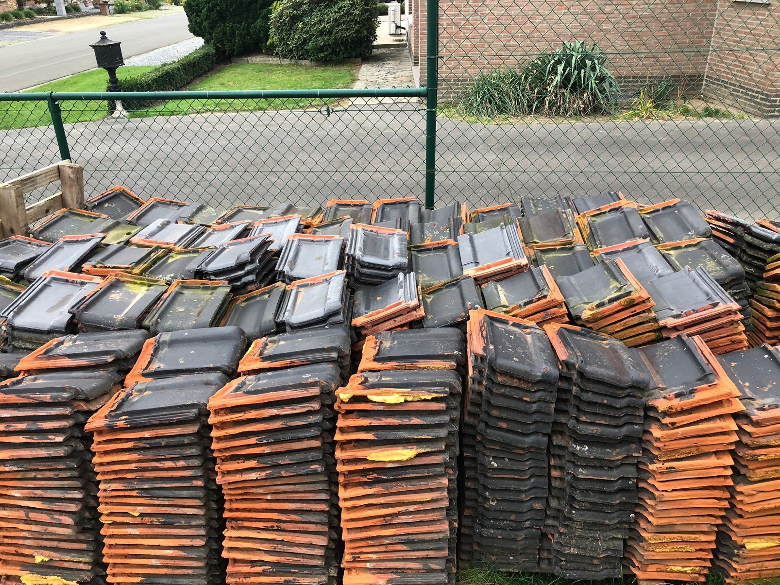 Dakpannen, Doe-het-zelf en Bouw, Dakpannen en Dakbedekking, Ophalen, Overige materialen, Gebruikt, Zwart