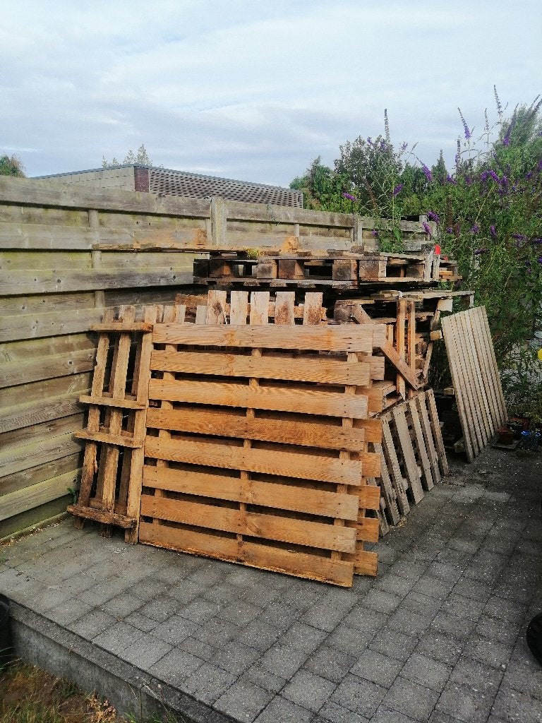 brandhout paletten en deels gezaagd, Tuin en Terras, Brandhout, Ophalen