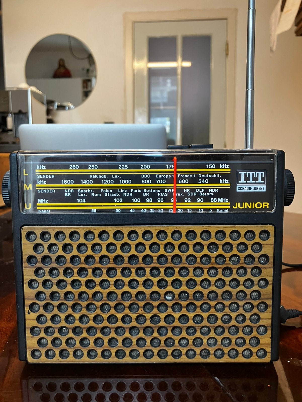Vintage itt junior radio, Enlèvement, Utilisé, Radio