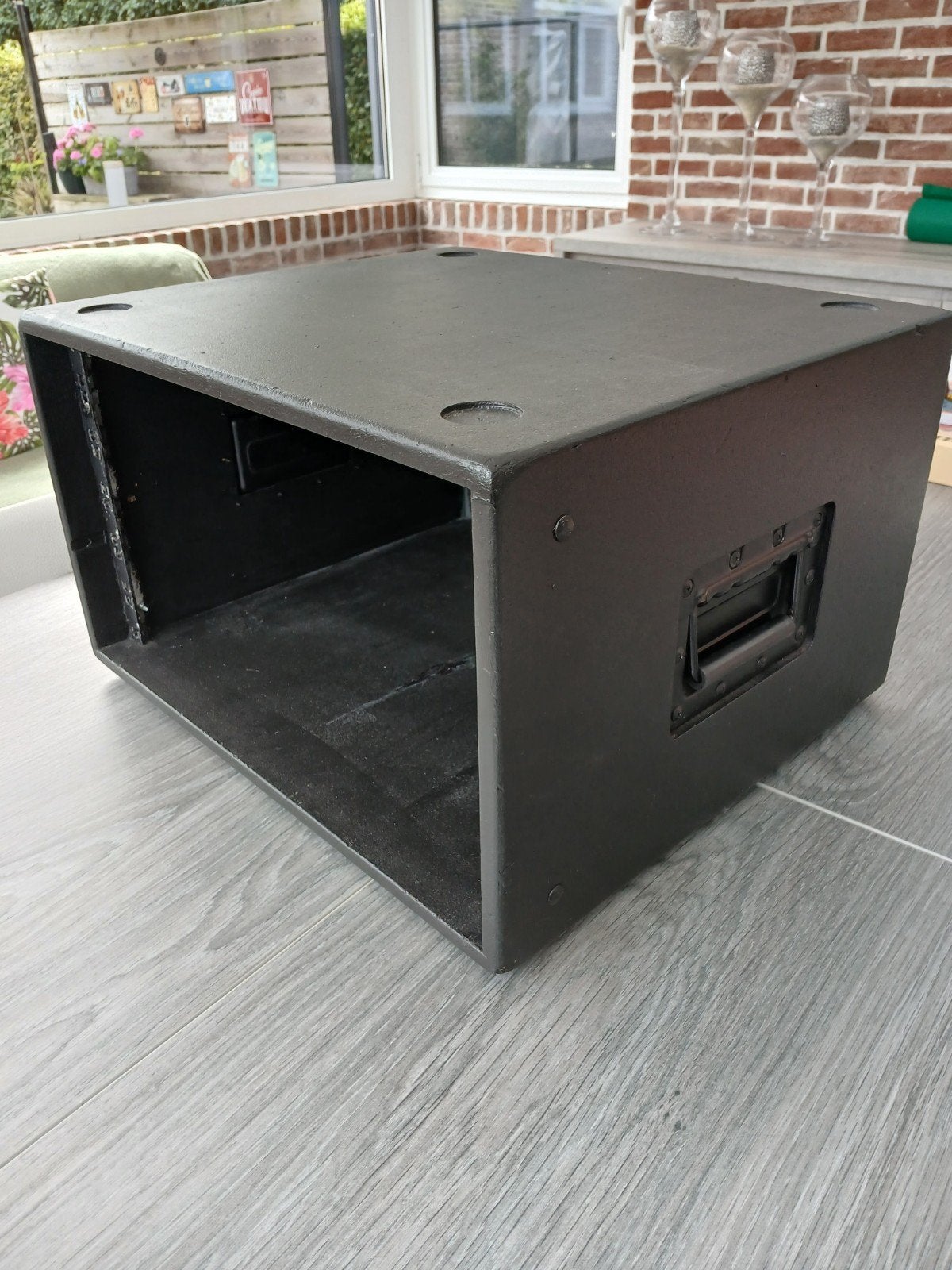 Studio/Rackcase 6U, Ophalen