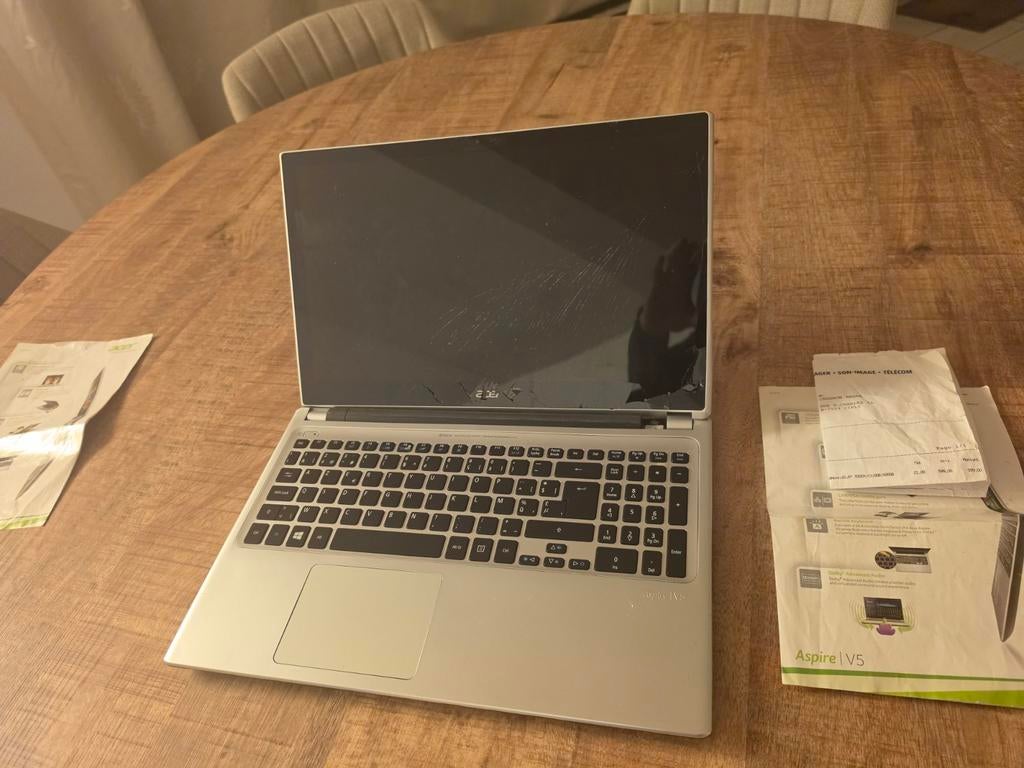 Pc acer pr pièces écran en verre cassé s'allume mess error, Enlèvement