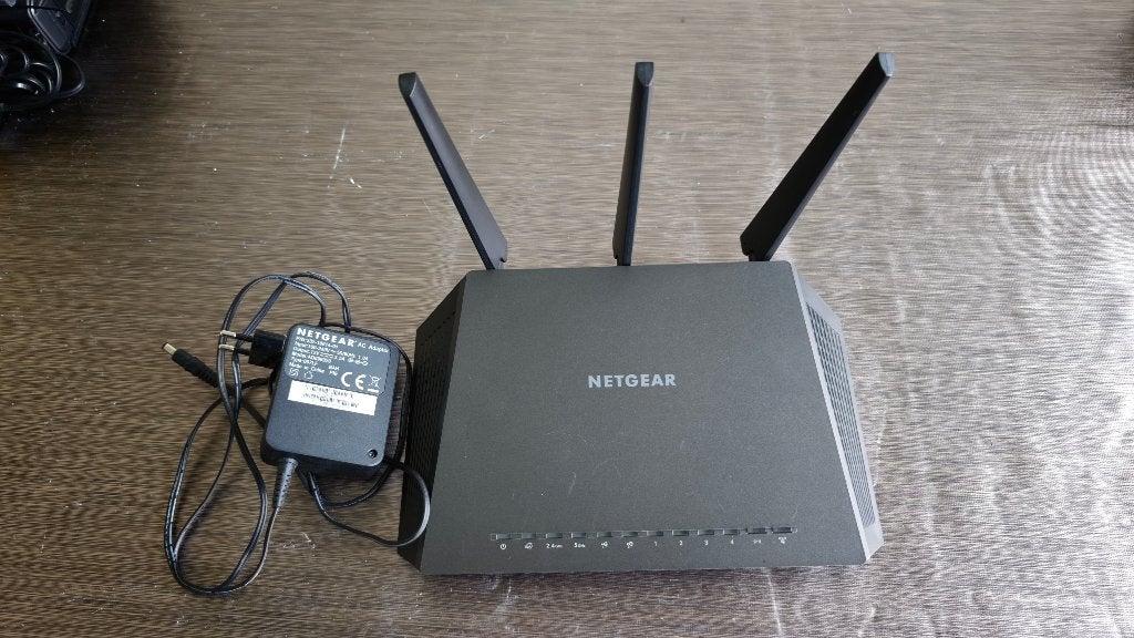 Routeur Netgear noir, Enlèvement, Comme neuf, Routeur, NETGEAR