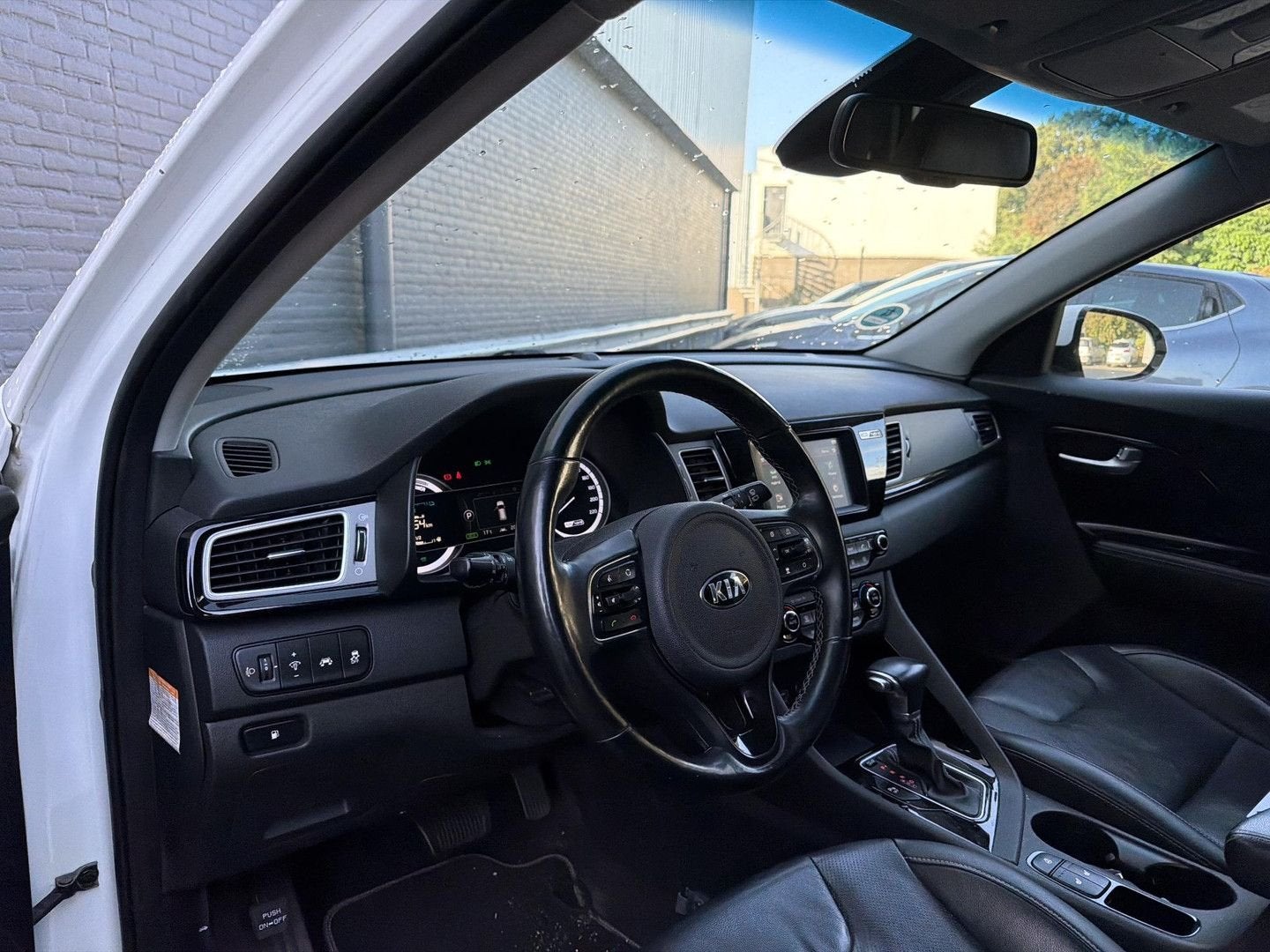 Kia Niro 1.6 GDi Hybrid ExecutiveLine | Camera | Leder | Cru, Autos, Entreprise, 2 kWh, Electronic Stability Program (ESP), Automatique