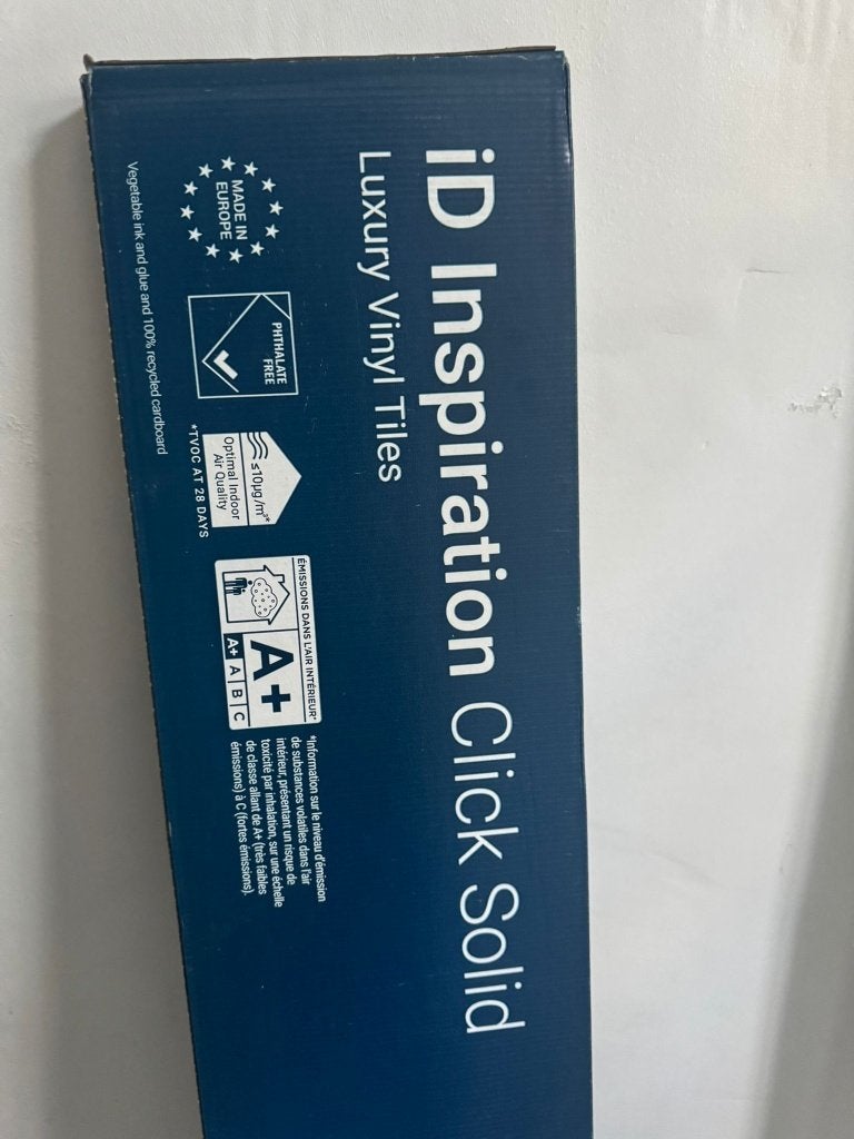Nouveau sol en PVC TARKETT (43 m²), Enlèvement