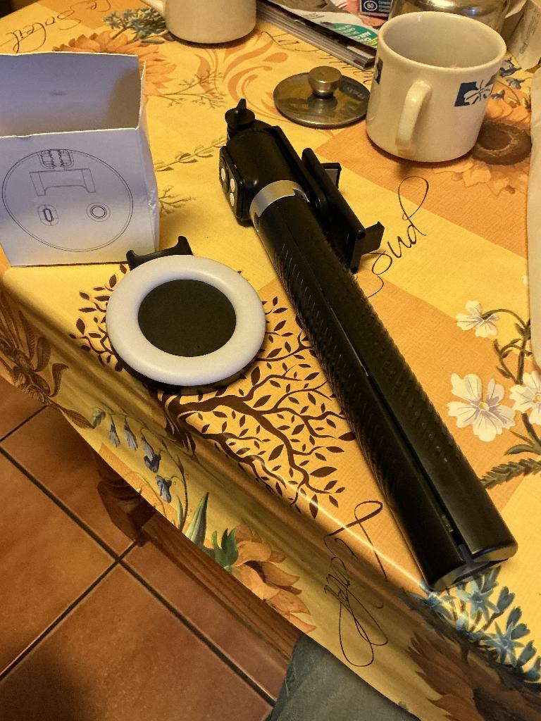 Selfie stick tripod + Fill light, Ophalen, Nieuw, Driepoot, 150 tot 175 cm