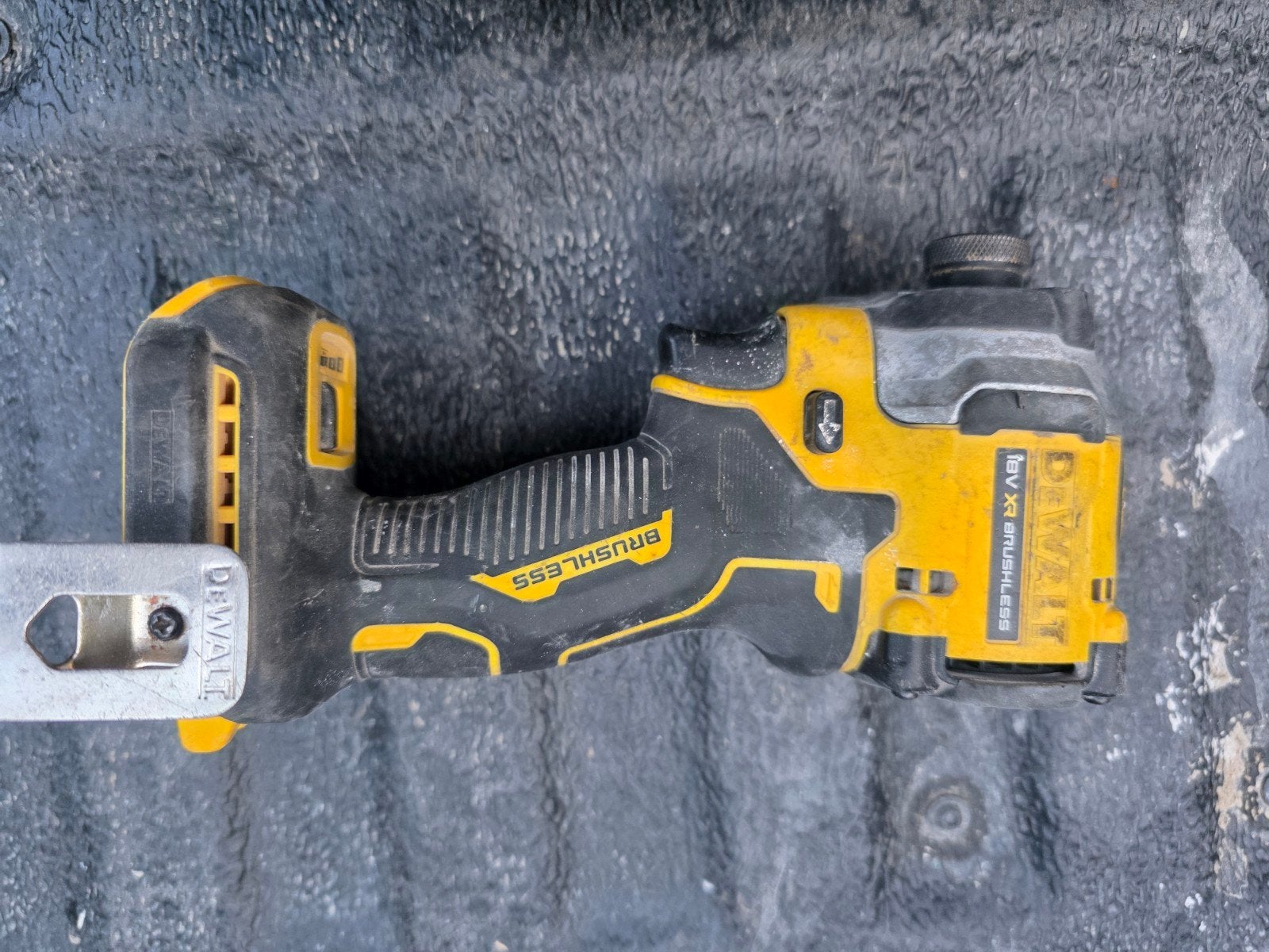 Visseuse à choc DeWalt  DCF850 18V HR