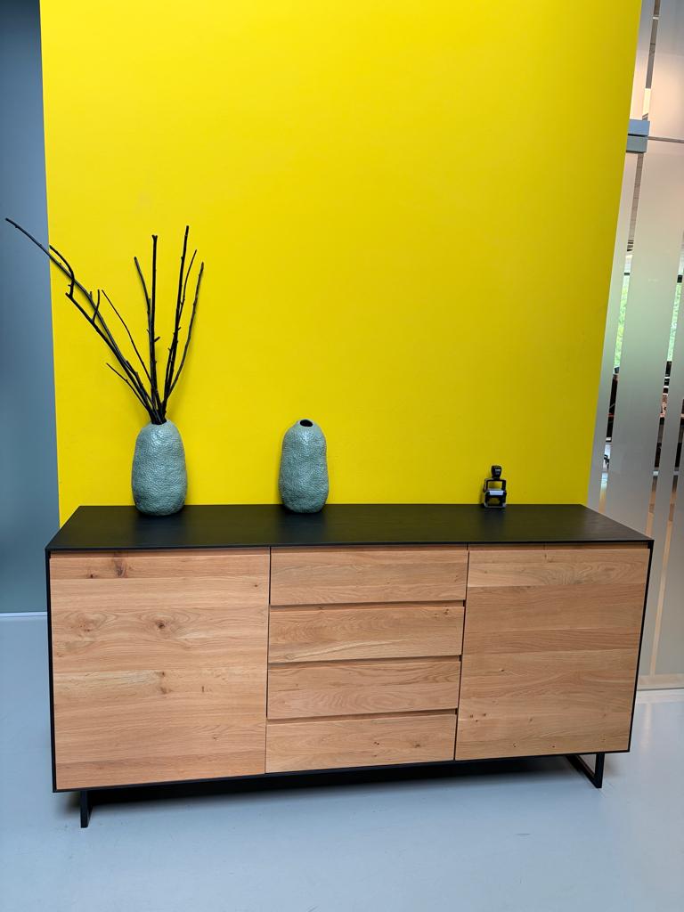 Eiken Alexi dressoir eik, Huis en Inrichting, Met deur(en), Modern strak landelijk, 150 tot 200 cm, Eikenhout